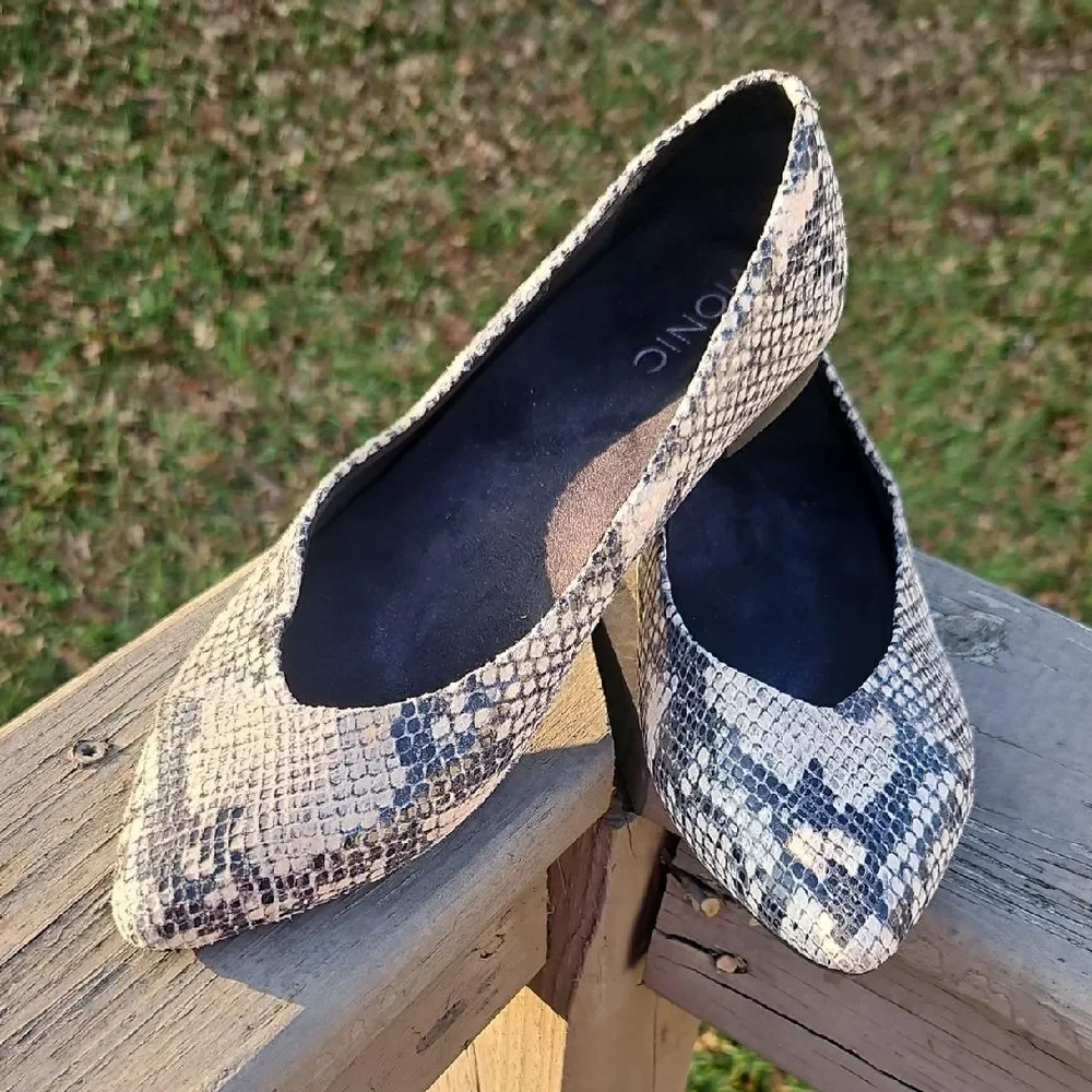 Vionic Caballo Snakeskin Flats – Size 8 Orthotic Comfort